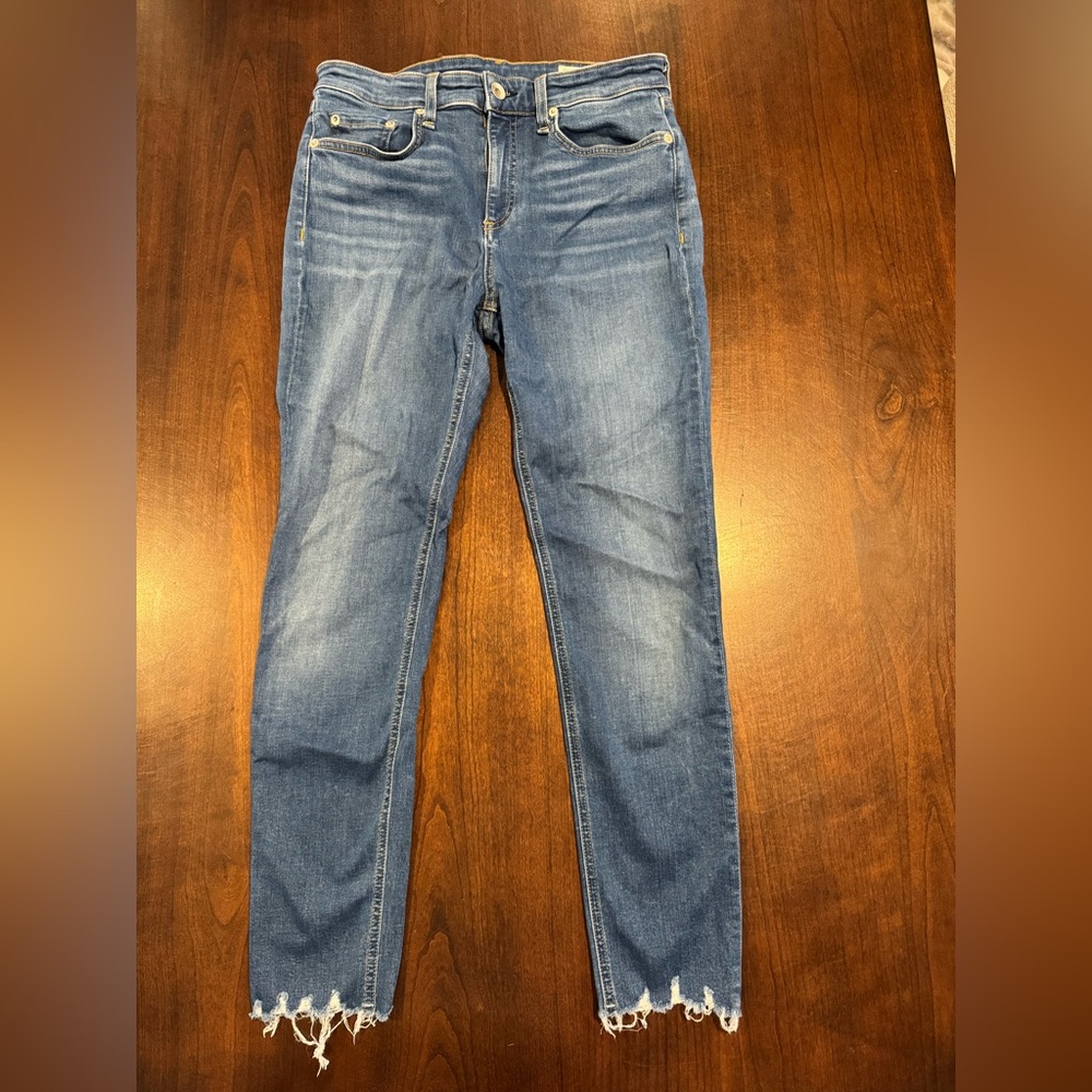 rag & bone Skinny Jeans – Size 28 – Raw Hem